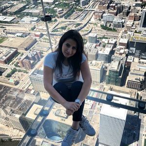 Meet your Posher, Dina